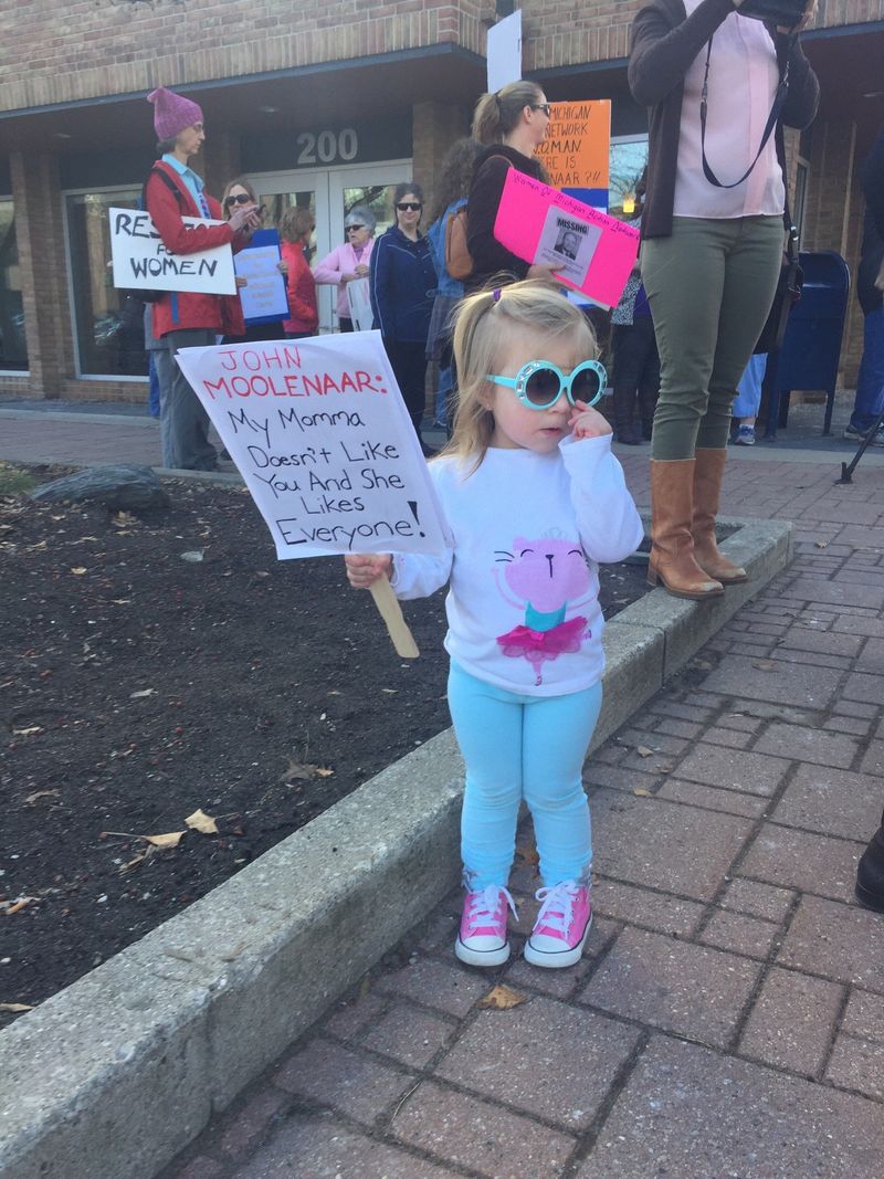 MidMichigan lawmaker meets with protesters WNEM TV 5