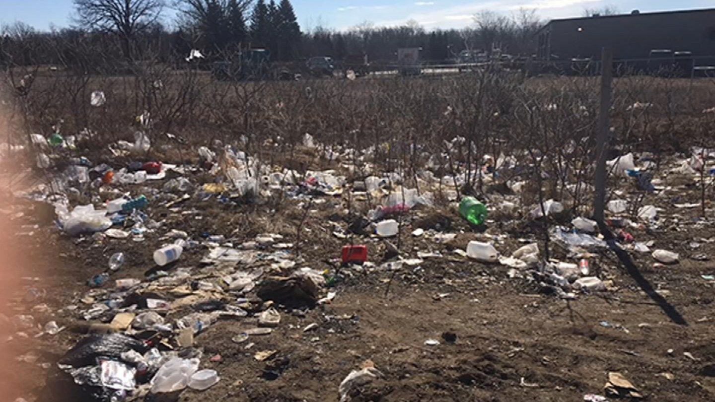 Residents fed up with trash blowing into their yard from recycli WNEM
